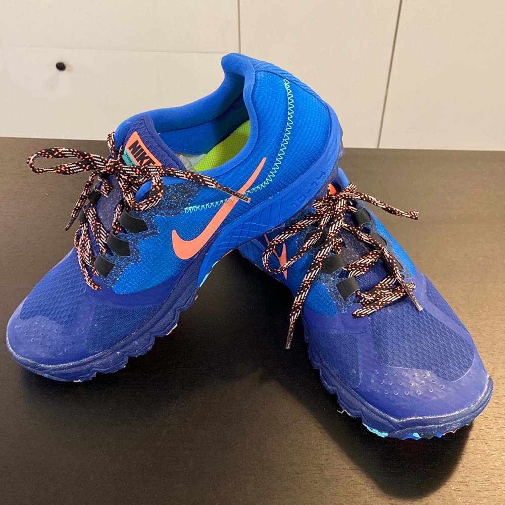 Never worn. Nike womens Neutral Ride trail shoes